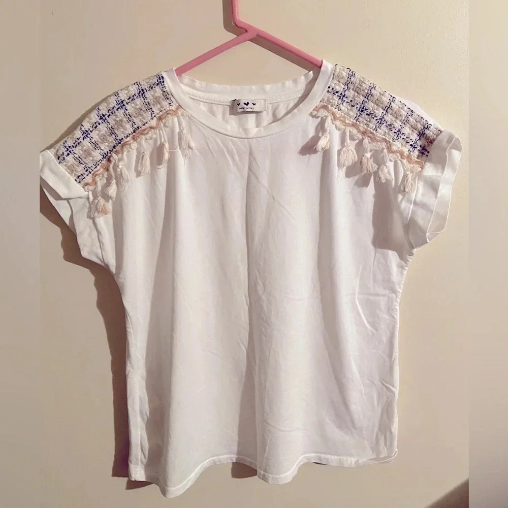 🩵 Made In Italy Luxurious Cotton white shirt with tassels embellished Shoulder M